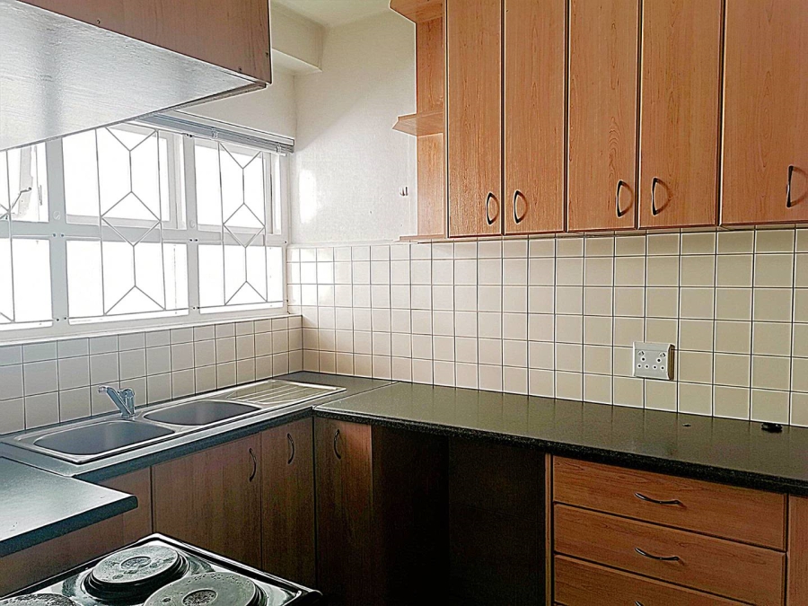 To Let 2 Bedroom Property for Rent in Sea Point Western Cape